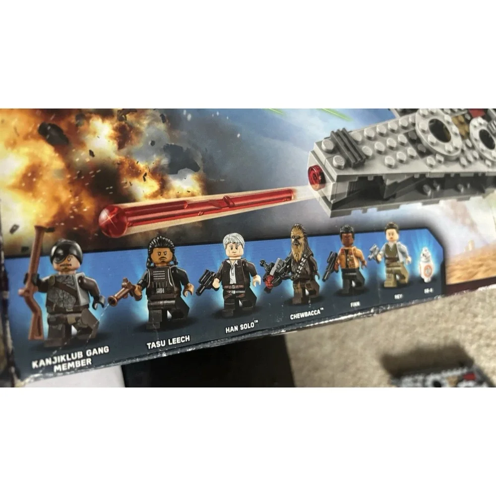 LEGO Star Wars Millennium Falcon (75105) LEGO's Set W Book Box darth Vader toys
